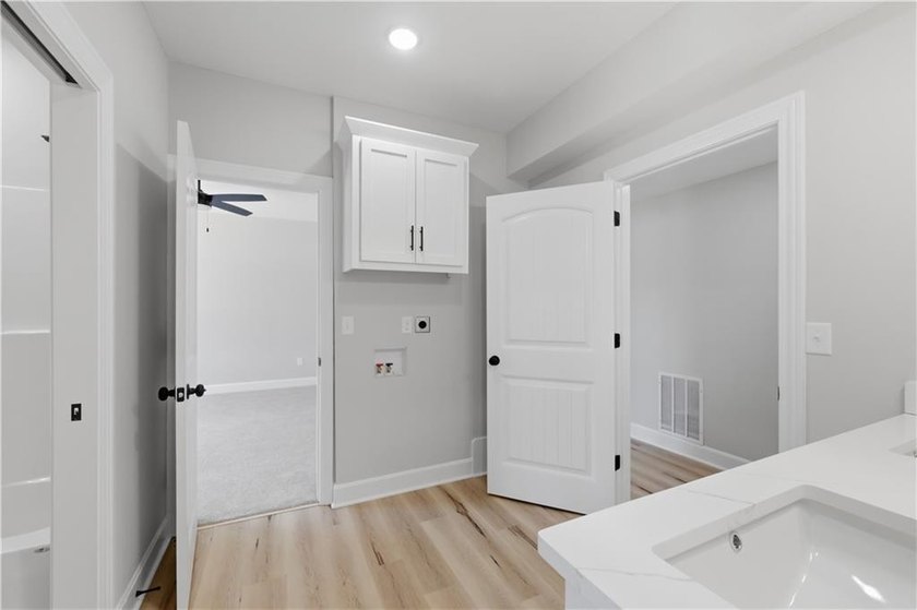 New Construction with Dock! Gorgeous Brand new stunning - photo 46