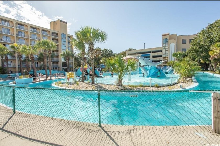 Move-in ready, adorable ocean view efficiency condo located in - photo 6