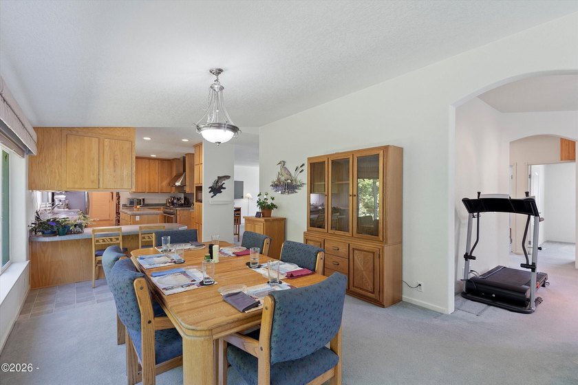 First time on the market! Spacious 2,560 sq ft manufactured home - photo 14