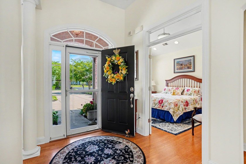 Located in the gated St. David's Township section of Windsor - photo 5