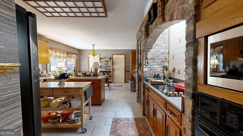 Located in the exclusive Whippoorwill neighborhood, this - photo 25