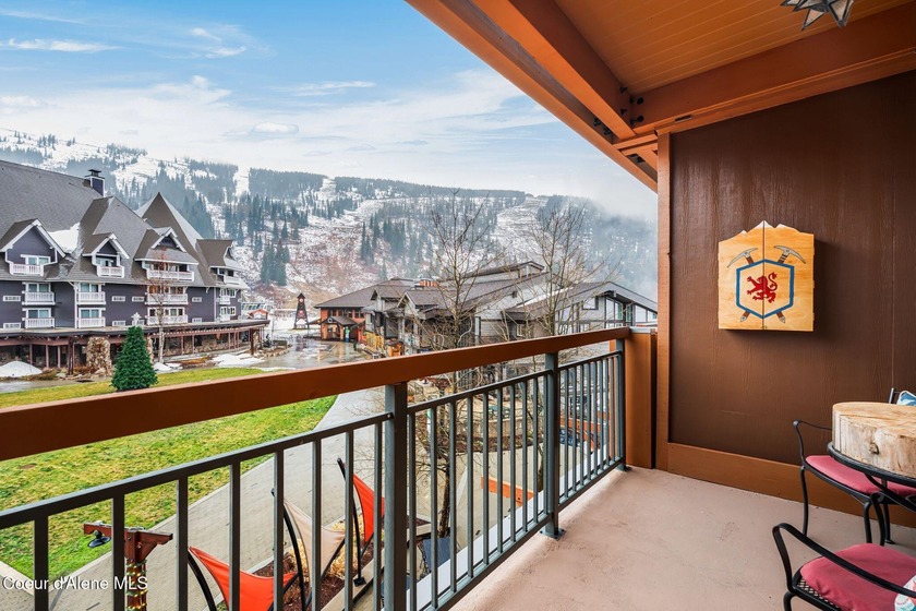 Immerse yourself in the Schweitzer Mountain lifestyle with this - photo 15
