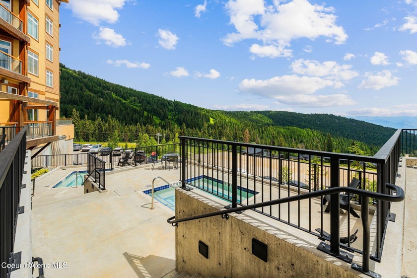 Immerse yourself in the Schweitzer Mountain lifestyle with this - photo 38