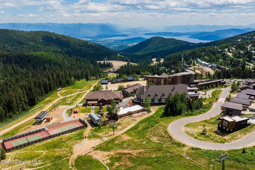 Immerse yourself in the Schweitzer Mountain lifestyle with this - photo 47