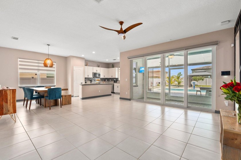 Priced to sell, $8,600 credit to buyer for cosmetic improvements - photo 11