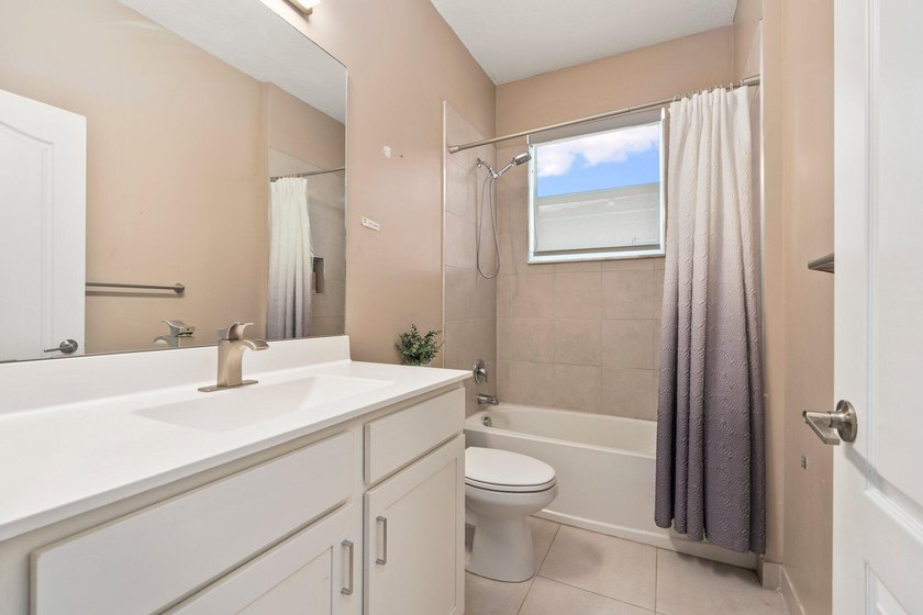 Priced to sell, $8,600 credit to buyer for cosmetic improvements - photo 26