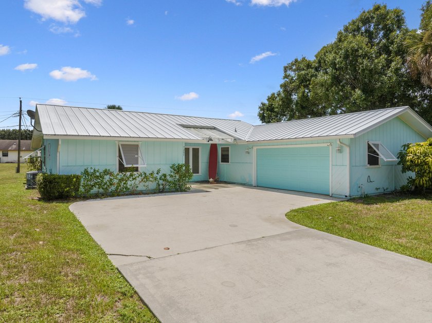 Room for your boat, RV, and more on an oversized corner lot in - photo 2