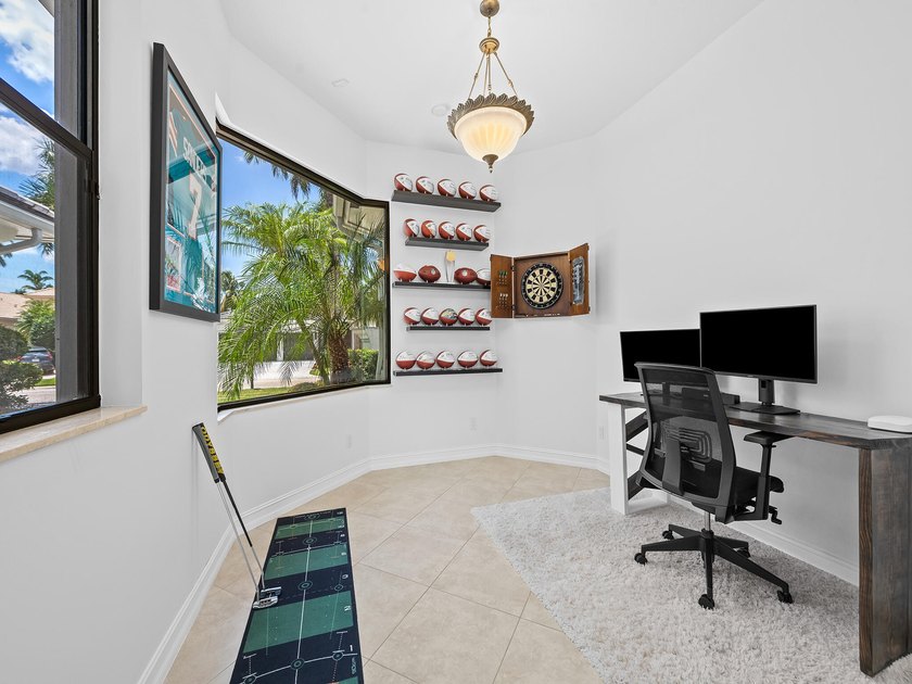 Nestled on a quiet cul-de-sac street, this beautifully - photo 21