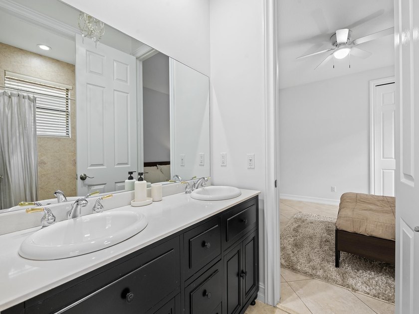 Nestled on a quiet cul-de-sac street, this beautifully - photo 24