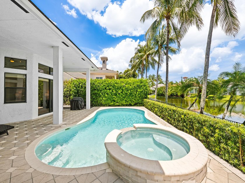 Nestled on a quiet cul-de-sac street, this beautifully - photo 31