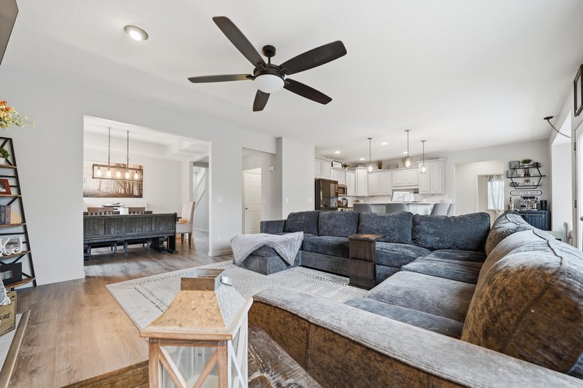 Step into an entertainer's dream with 5 bedrooms, 4 baths, and 3 - photo 3