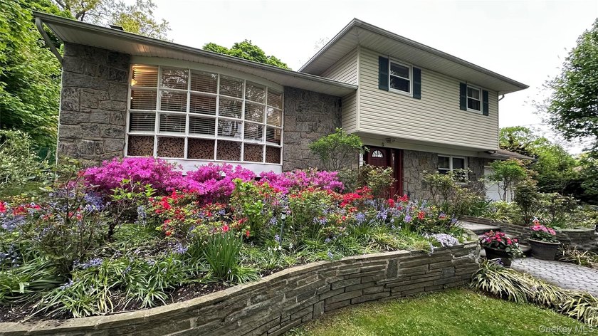Nestled in a quiet, sought-after Huntington neighborhood, this - photo 11