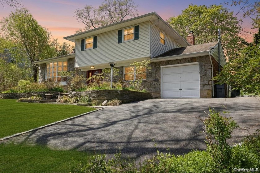Nestled in a quiet, sought-after Huntington neighborhood, this - photo 15