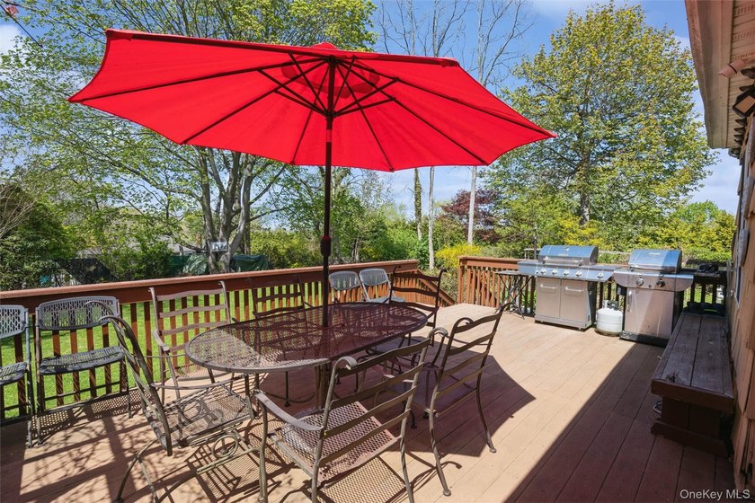 Nestled in a quiet, sought-after Huntington neighborhood, this - photo 33