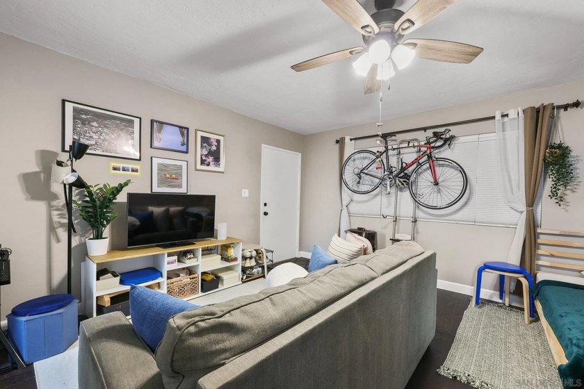 VA APPROVED CONDO!!! Located in the classic *The Louisanne* - photo 4