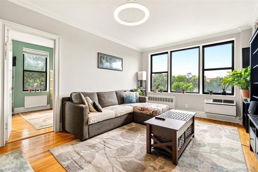 BACK TO MARKET---Welcome to Park Crest! Move right into this - photo 12