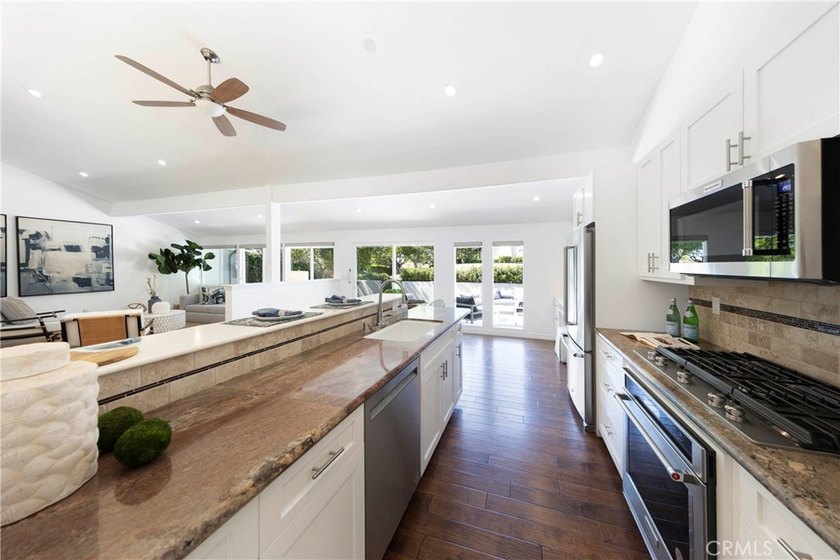 SINGLE-LEVEL LIVING! Welcome to 2102 Vista Entrada, an updated - photo 12