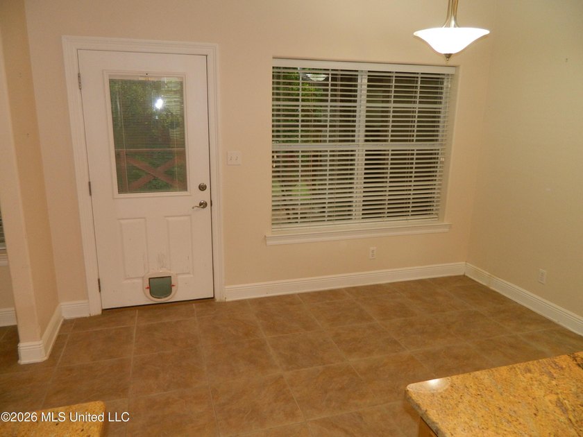 Nice ranch home, 3 bedroom, 2 bath, split bedroom plan, all - photo 15