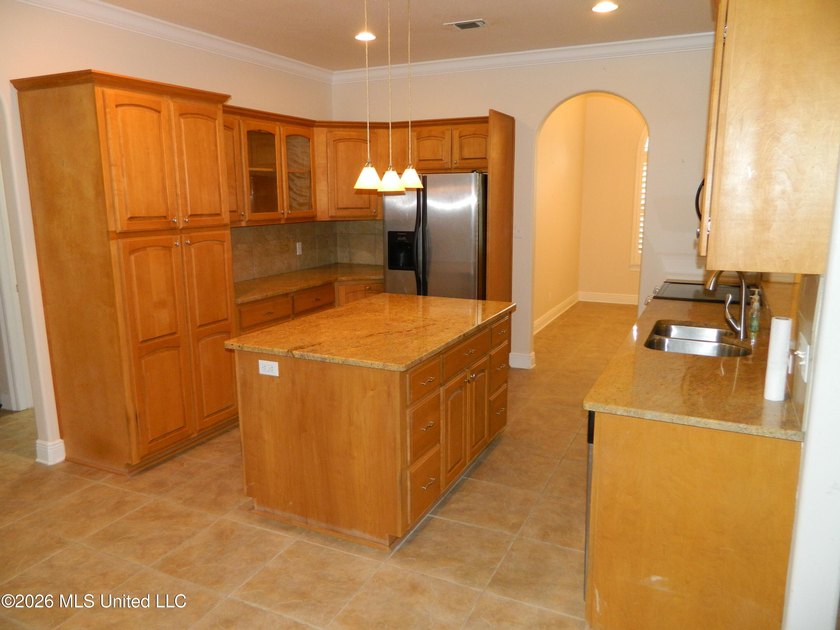 Nice ranch home, 3 bedroom, 2 bath, split bedroom plan, all - photo 16