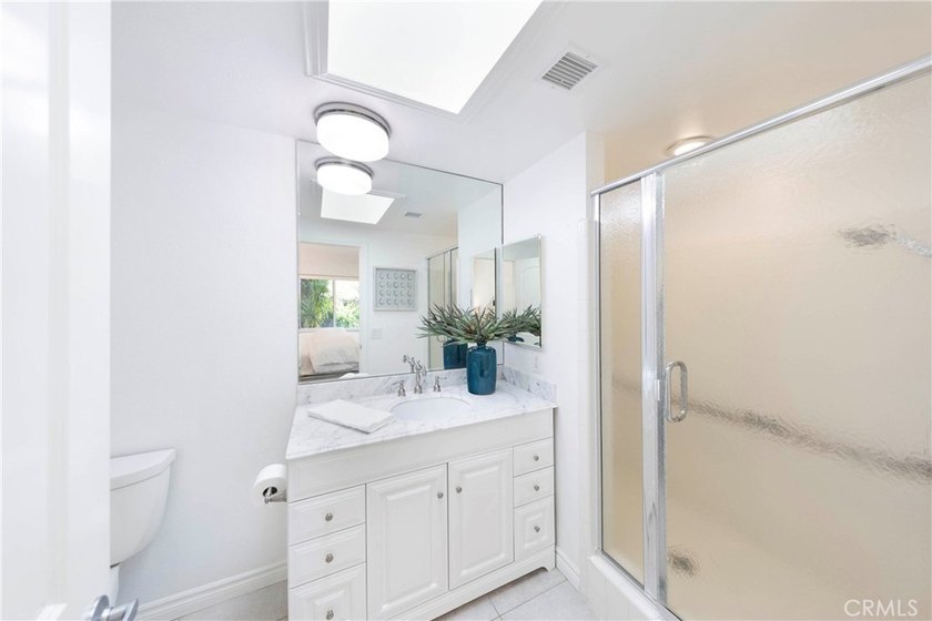 SINGLE-LEVEL LIVING! Welcome to 2102 Vista Entrada, an updated - photo 16