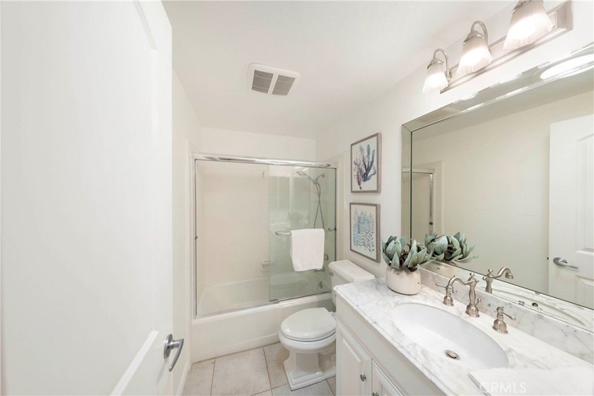 SINGLE-LEVEL LIVING! Welcome to 2102 Vista Entrada, an updated - photo 19