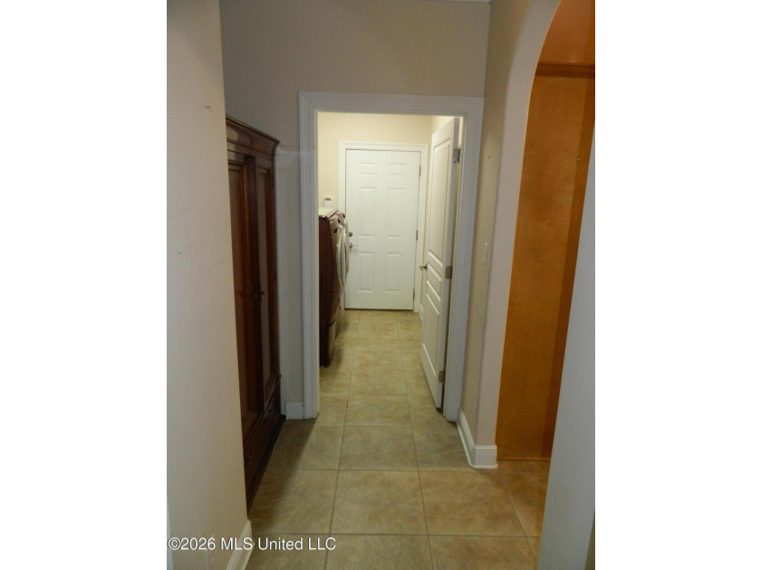 Nice ranch home, 3 bedroom, 2 bath, split bedroom plan, all - photo 27