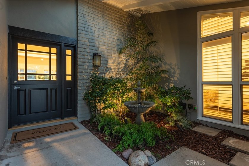 SINGLE-LEVEL LIVING! Welcome to 2102 Vista Entrada, an updated - photo 28