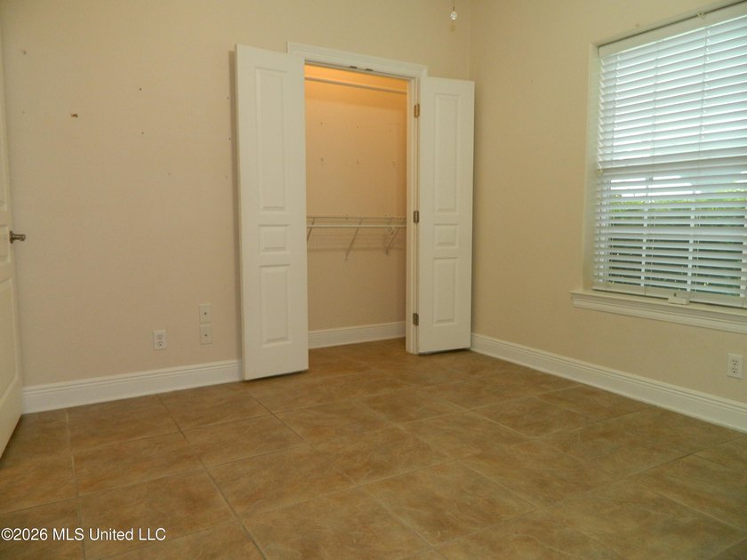 Nice ranch home, 3 bedroom, 2 bath, split bedroom plan, all - photo 30