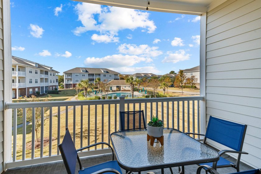 Impeccably maintained and beautifully upgraded 2-bedroom, 2-bath - photo 6
