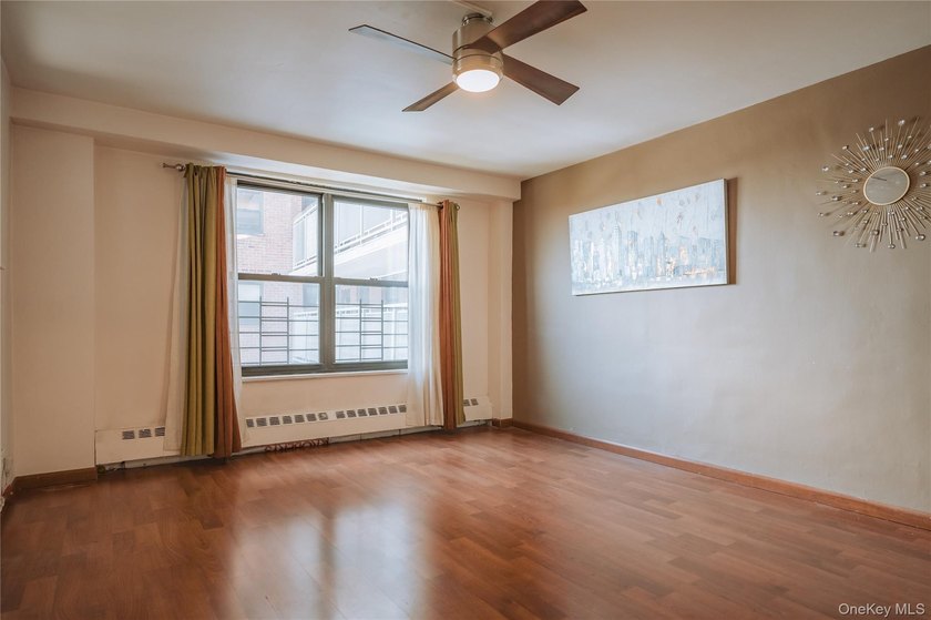 Bright, move-in-ready 1-bedroom in the highly sought-after Park - photo 6
