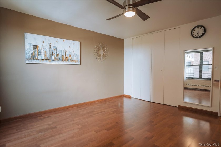 Bright, move-in-ready 1-bedroom in the highly sought-after Park - photo 7