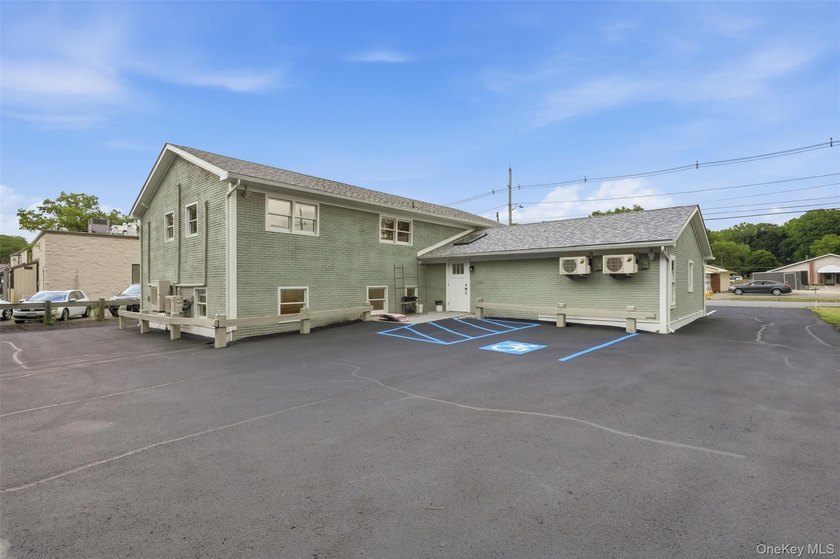 INVESTMENT OPPORTUNITY |FULLY RENOVATED PROFESSIONAL BUILDING - photo 5