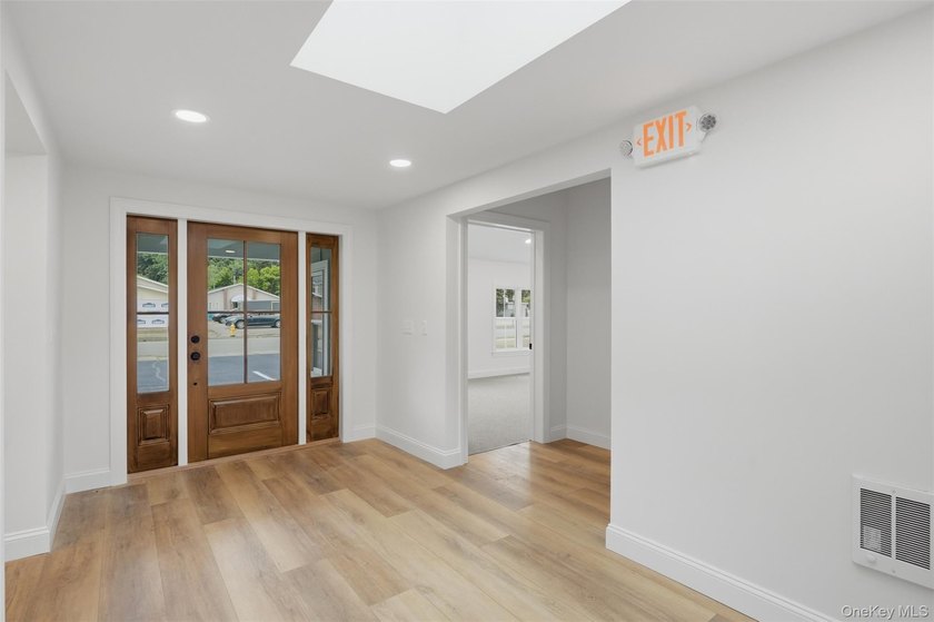 INVESTMENT OPPORTUNITY |FULLY RENOVATED PROFESSIONAL BUILDING - photo 9