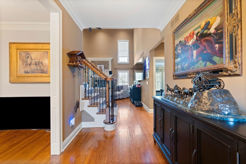 Welcome to this stunning 5-bedroom, 4.5-bathroom home located in - photo 9