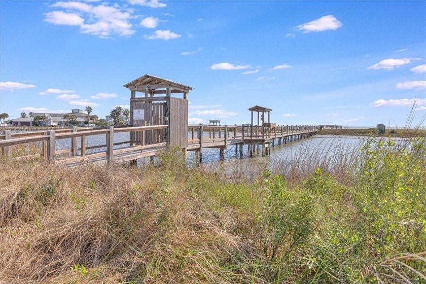 Coastal elegance meets modern comfort in this beautifully - photo 38