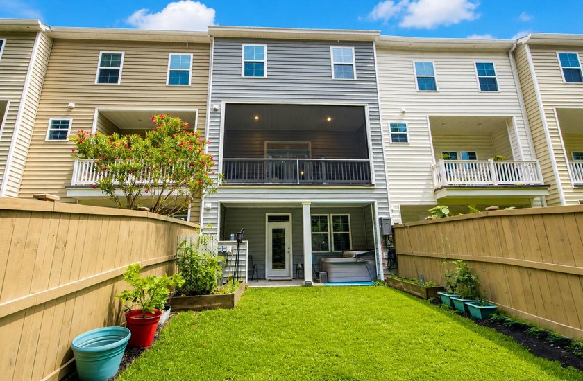 Welcome to 133 Claret Cup, a meticulously maintained and - photo 7