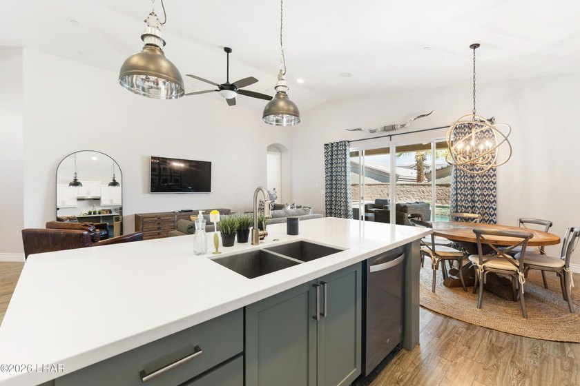 Island living at its Finest! This beautiful home is located in - photo 11