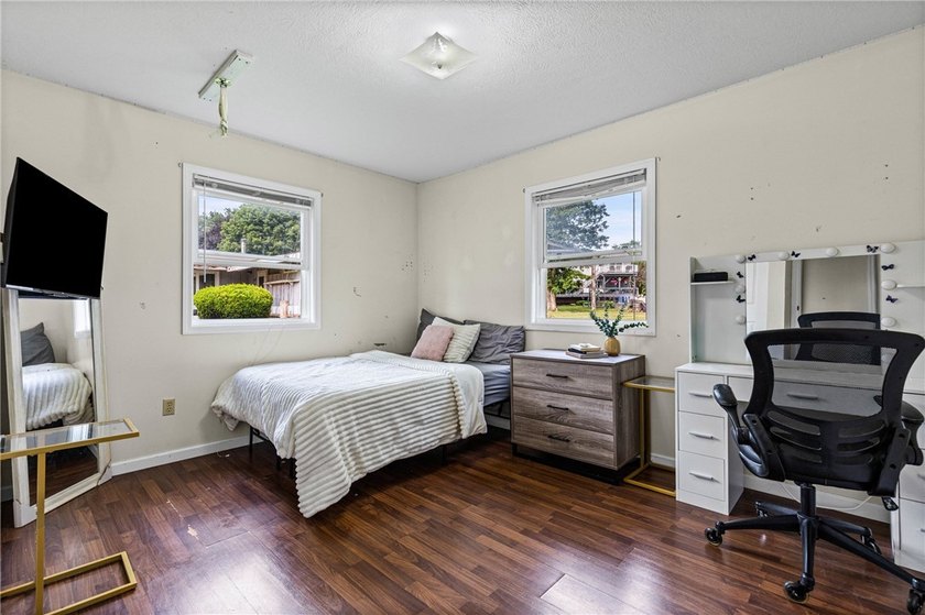 Open Houses: Wed 7/8 | 5-6:30 PM &amp; Sat 7/11 | 11:00 AM-12:30 PM - photo 20