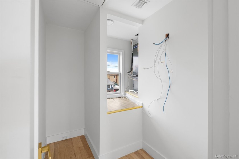 BRAND NEW !!- COMPLETELY RENOVATED-2 BEDROOM, 2 FULL BATHROOM - photo 21