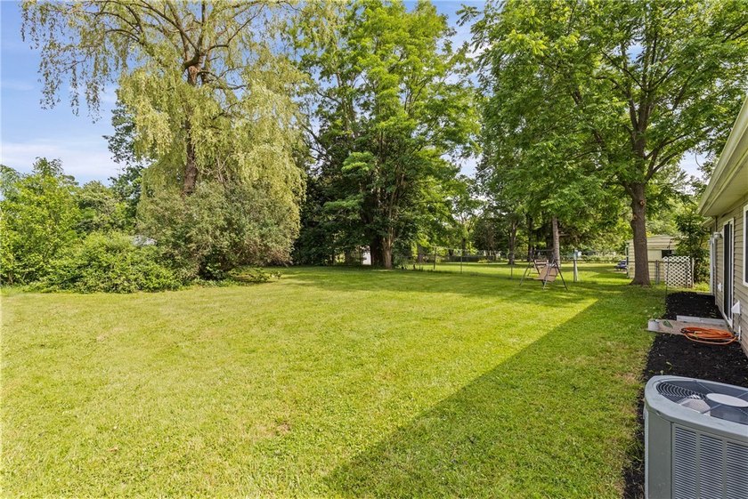 Open Houses: Wed 7/8 | 5-6:30 PM &amp; Sat 7/11 | 11:00 AM-12:30 PM - photo 28