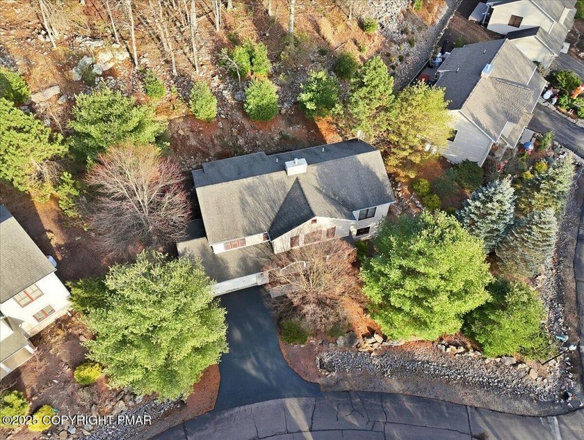 Welcome to your fully furnished, turn-key mountain-lake getaway - photo 49