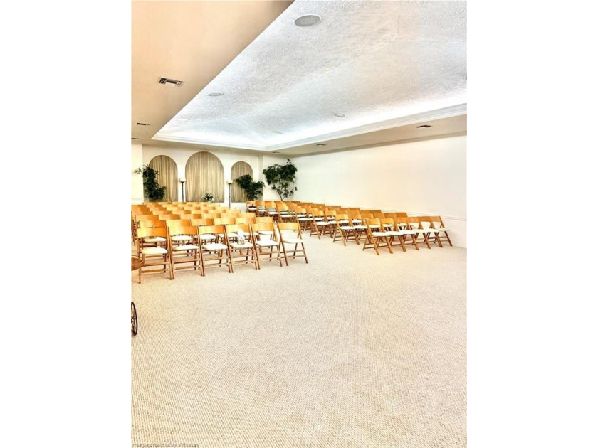 Located in the heart of Sebring, this 6,816sf building sits on 1 - photo 20