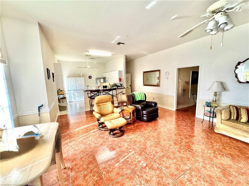 Located in the heart of Sebring, this 6,816sf building sits on 1 - photo 36