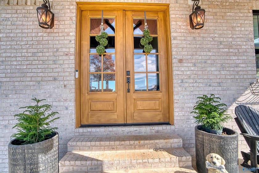 Stunning Weiss Lake retreat on 1.56 acres with 555 ft of - photo 3