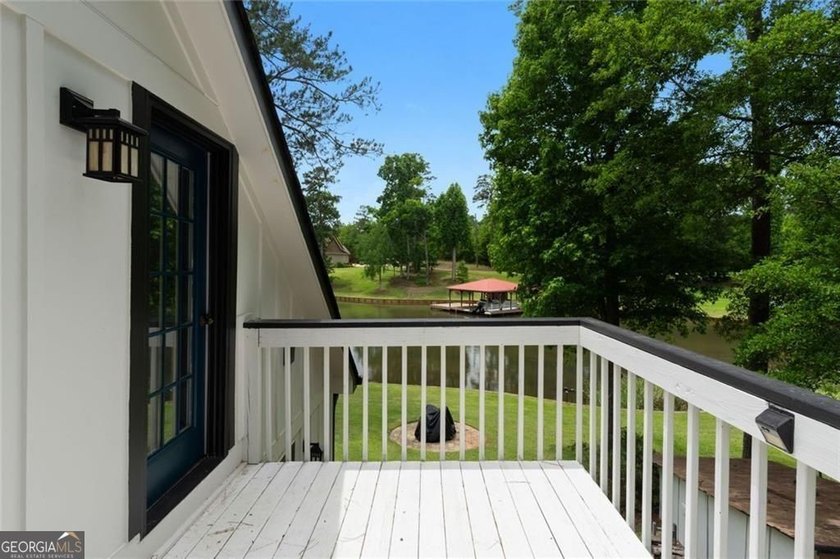 Welcome to your fully renovated Lake Sinclair waterfront retreat - photo 20