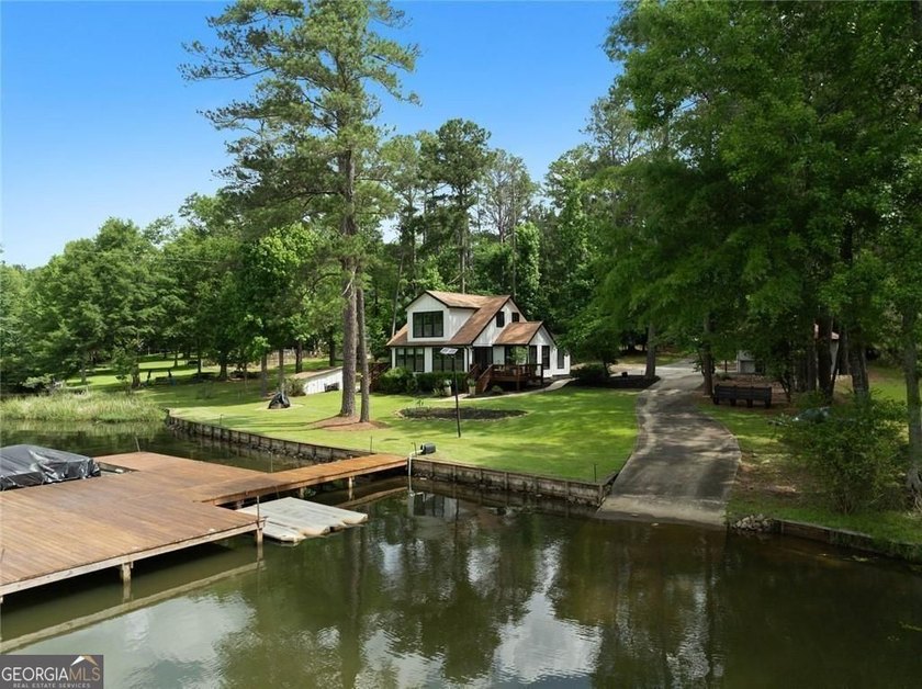 Welcome to your fully renovated Lake Sinclair waterfront retreat - photo 36
