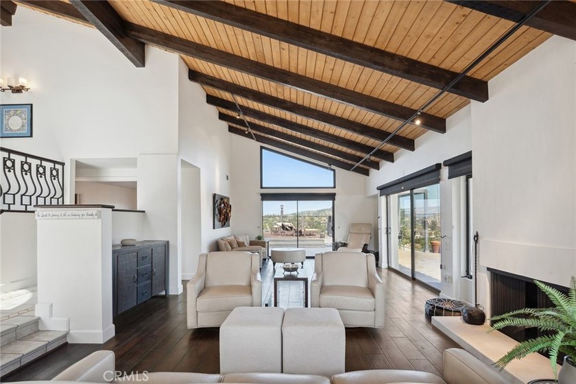 4372 Park Vicente - photo 5