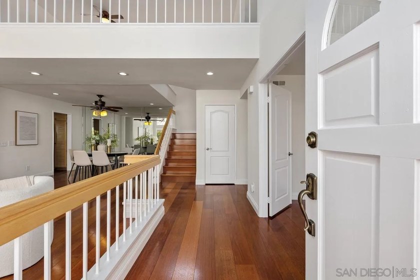 Exceptional 4 BR + Loft (11.8 x 10.8)/3 FULL BA home w/ - photo 4