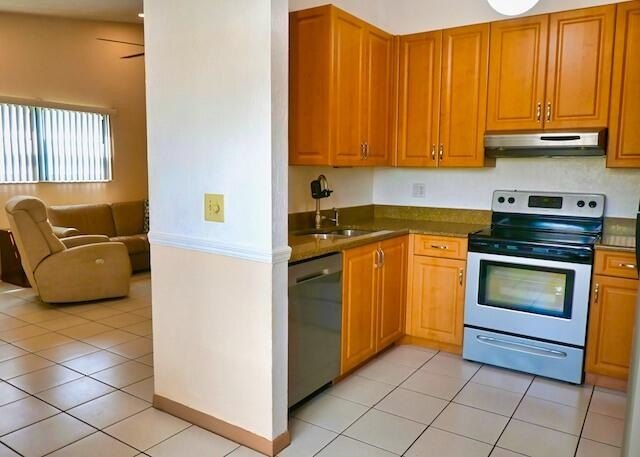 Beautiful home perfect for first-time buyers! This 3 bedroom - photo 5