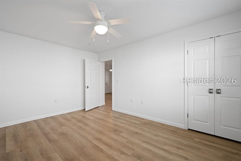 Welcome home to this inviting newly remodled 3 bedroom, 2 - photo 21